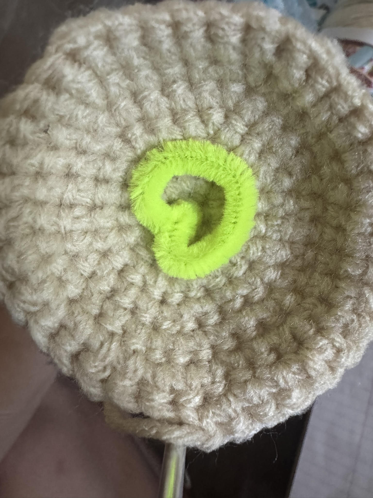 pipe cleaner in neck